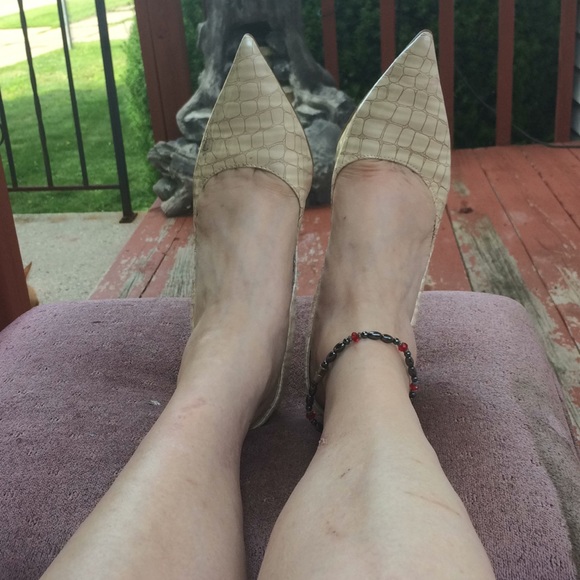 Fake snake skin, real style - Picture 2 of 4